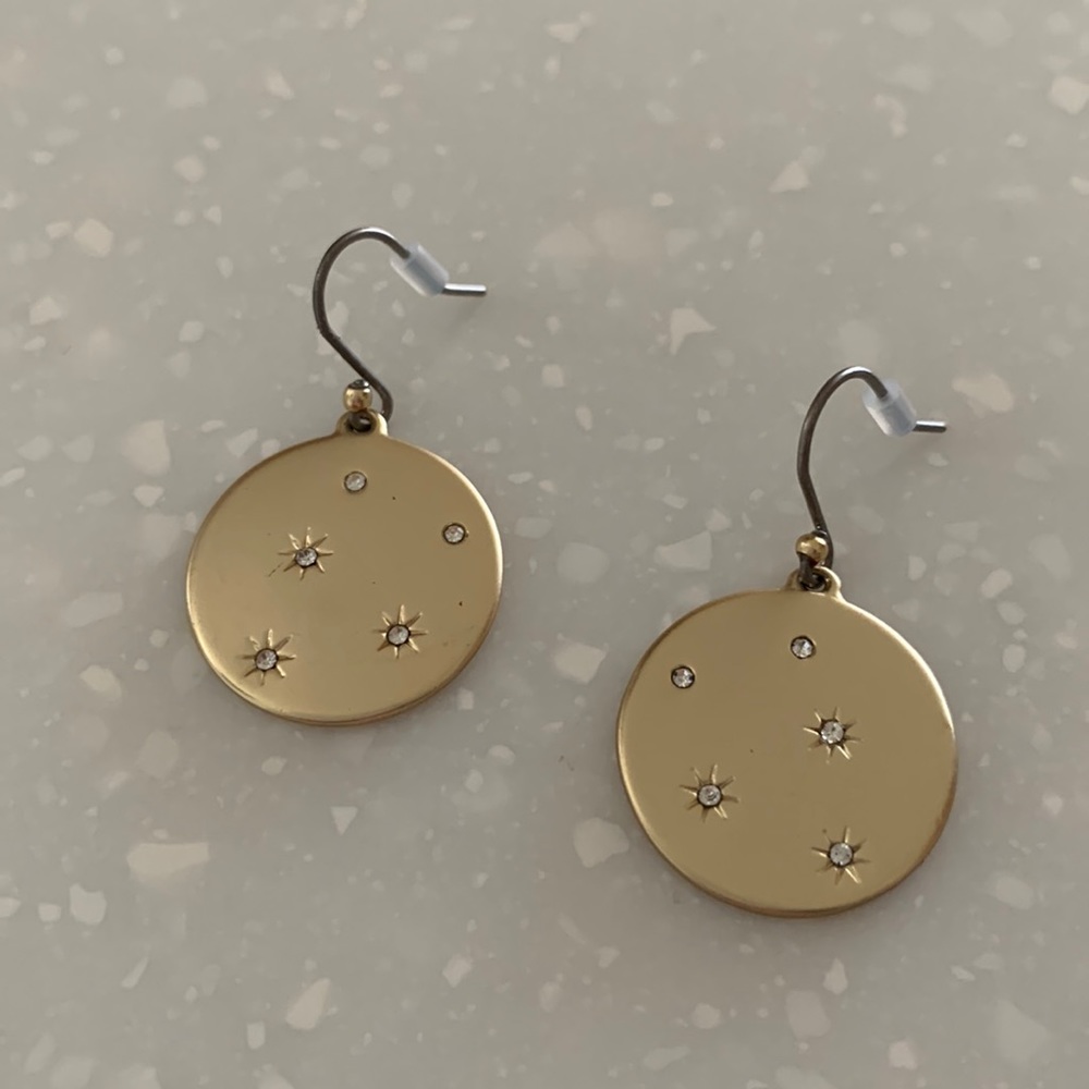Jewelry - Picture 2 of 5